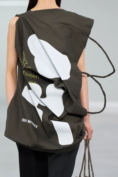 Look 83